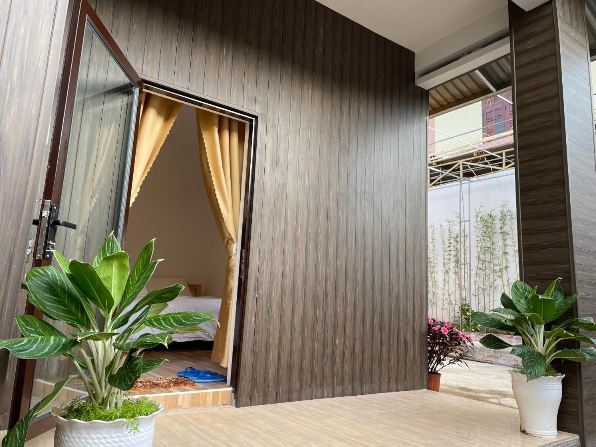 Pleiku Homestay Buitenkant foto